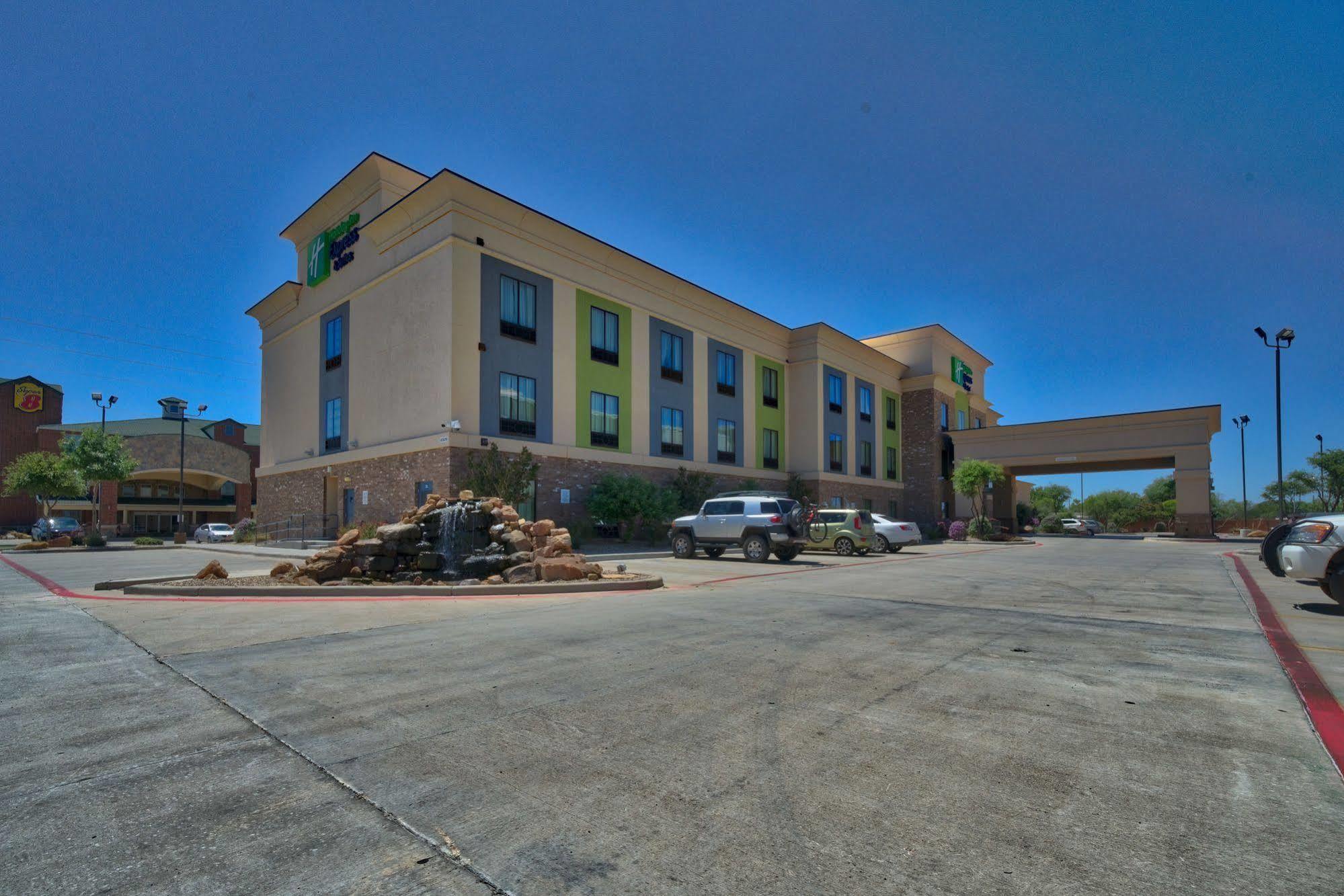 Holiday Inn Express And Suites Lubbock South By Ihg Zewnętrze zdjęcie
